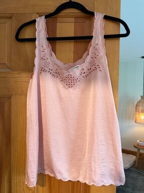 Delicate Pink Scalloped Lace Tank Top - Women